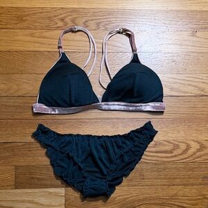 Chite Handnade Set with Velvet Trim